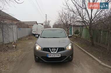 Внедорожник / Кроссовер Nissan Qashqai 2013 в Кропивницком