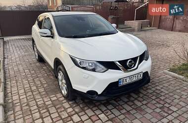 Внедорожник / Кроссовер Nissan Qashqai 2015 в Хмельницком