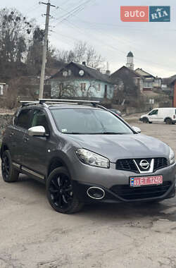 Внедорожник / Кроссовер Nissan Qashqai 2012 в Остроге