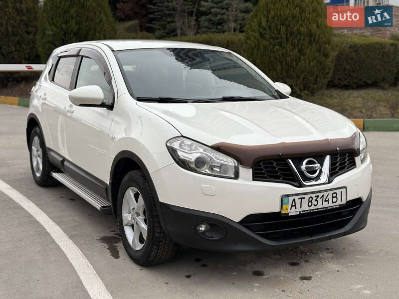 Внедорожник / Кроссовер Nissan Qashqai 2013 в Ивано-Франковске
