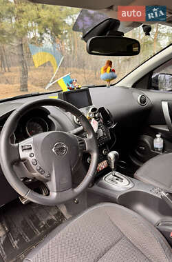 Внедорожник / Кроссовер Nissan Qashqai 2008 в 