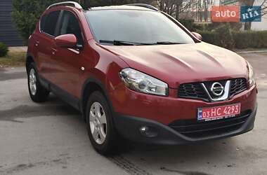 Позашляховик / Кросовер Nissan Qashqai 2010 в Звягелі