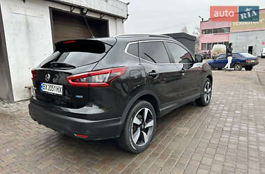 Внедорожник / Кроссовер Nissan Qashqai 2015 в 