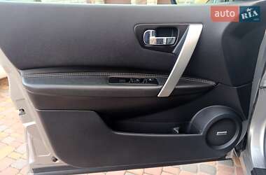 Позашляховик / Кросовер Nissan Qashqai 2013 в 