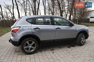 Позашляховик / Кросовер Nissan Qashqai 2011 в 