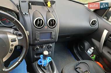 Внедорожник / Кроссовер Nissan Qashqai 2011 в 