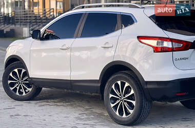 Позашляховик / Кросовер Nissan Qashqai 2015 в 