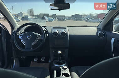 Внедорожник / Кроссовер Nissan Qashqai 2012 в 