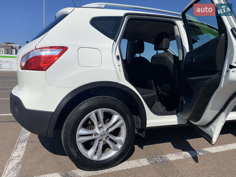Позашляховик / Кросовер Nissan Qashqai 2011 в Одесі