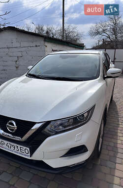 Внедорожник / Кроссовер Nissan Qashqai 2018 в 