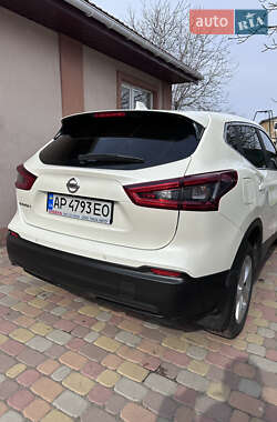 Внедорожник / Кроссовер Nissan Qashqai 2018 в 