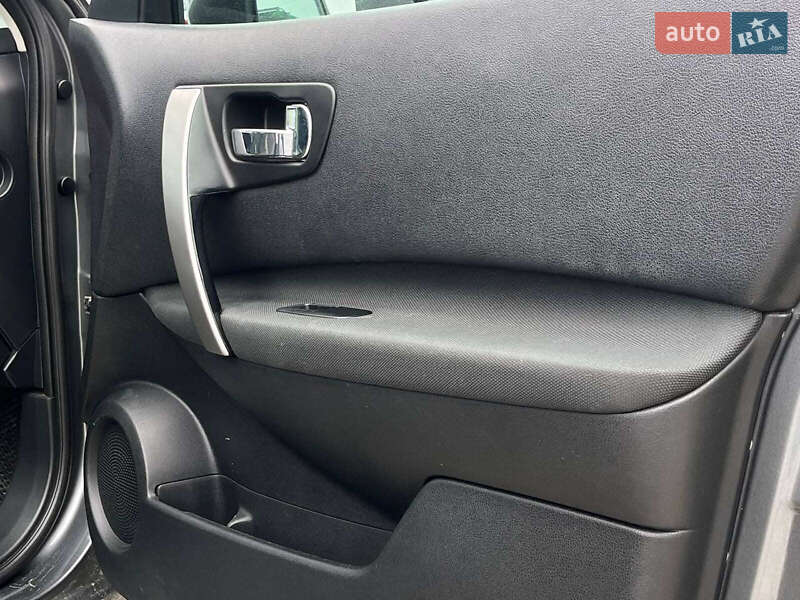 Позашляховик / Кросовер Nissan Qashqai 2012 в Львові