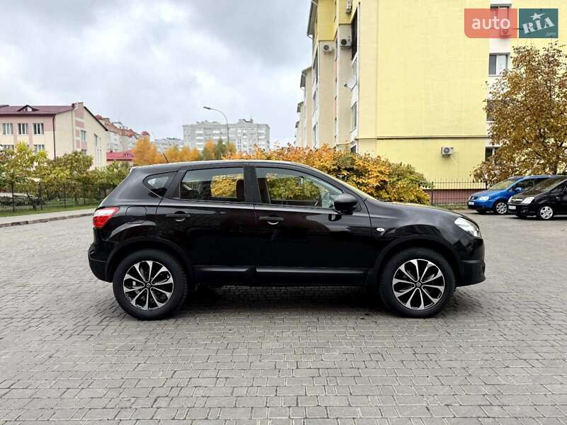 Позашляховик / Кросовер Nissan Qashqai 2013 в Ковелі