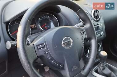 Внедорожник / Кроссовер Nissan Qashqai 2013 в 
