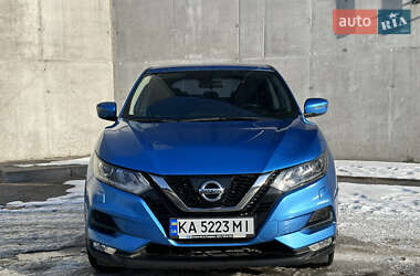 Позашляховик / Кросовер Nissan Qashqai 2017 в 