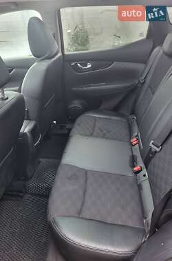 Позашляховик / Кросовер Nissan Qashqai 2015 в 