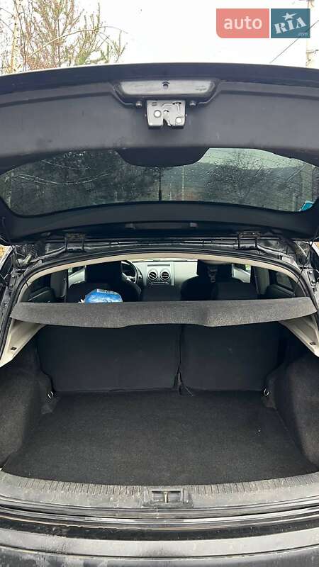 Внедорожник / Кроссовер Nissan Qashqai 2008 в Черновцах