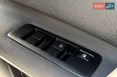 Внедорожник / Кроссовер Nissan Qashqai 2012 в 