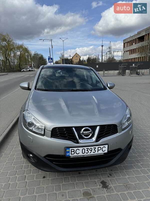 Позашляховик / Кросовер Nissan Qashqai 2012 в Львові