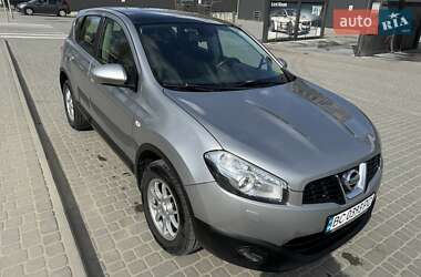 Внедорожник / Кроссовер Nissan Qashqai 2012 в 