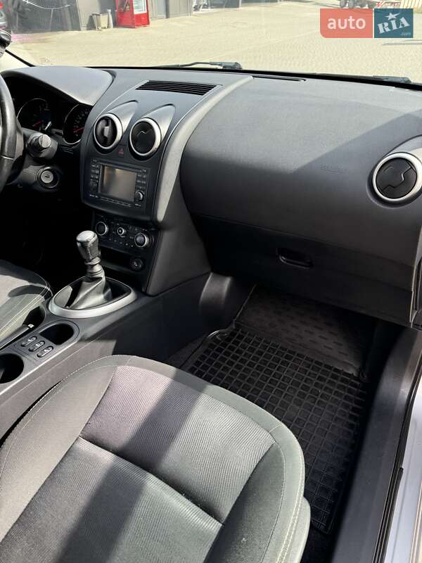 Позашляховик / Кросовер Nissan Qashqai 2012 в Львові