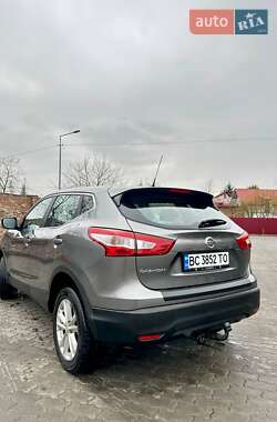 Внедорожник / Кроссовер Nissan Qashqai 2014 в 