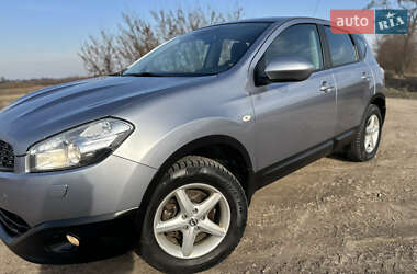Внедорожник / Кроссовер Nissan Qashqai 2011 в 