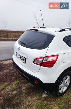 Внедорожник / Кроссовер Nissan Qashqai 2011 в 