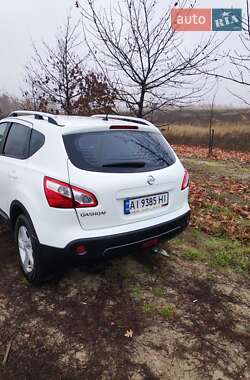 Внедорожник / Кроссовер Nissan Qashqai 2011 в 