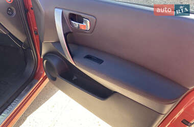 Внедорожник / Кроссовер Nissan Qashqai 2007 в 