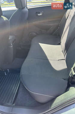 Внедорожник / Кроссовер Nissan Qashqai 2010 в 