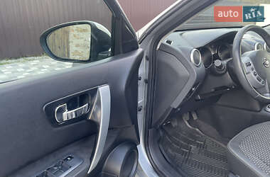 Внедорожник / Кроссовер Nissan Qashqai 2008 в 