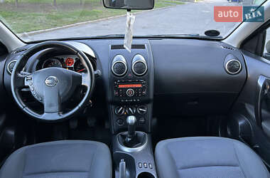 Позашляховик / Кросовер Nissan Qashqai 2010 в 