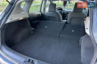 Позашляховик / Кросовер Nissan Qashqai 2010 в 