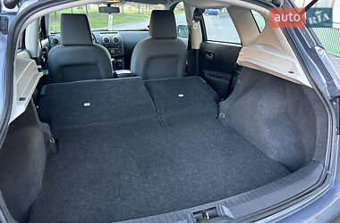 Позашляховик / Кросовер Nissan Qashqai 2010 в 