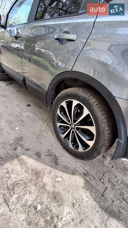 Внедорожник / Кроссовер Nissan Qashqai 2013 в Шостке