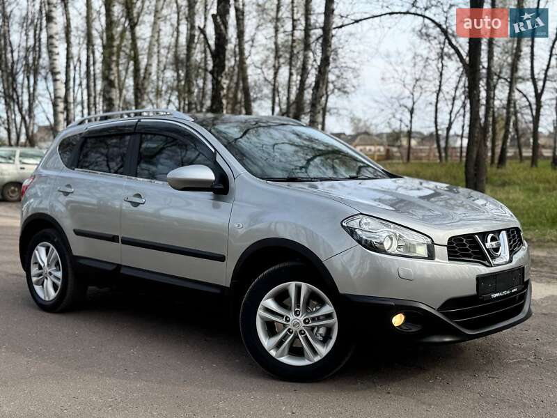 Внедорожник / Кроссовер Nissan Qashqai 2011 в 