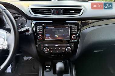 Внедорожник / Кроссовер Nissan Qashqai 2016 в 