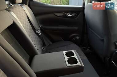 Внедорожник / Кроссовер Nissan Qashqai 2016 в 