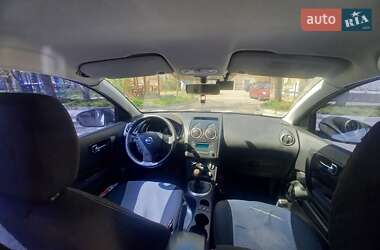 Внедорожник / Кроссовер Nissan Qashqai 2012 в 