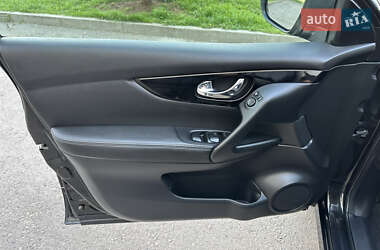 Внедорожник / Кроссовер Nissan Qashqai 2015 в 