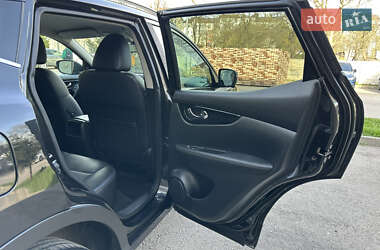 Внедорожник / Кроссовер Nissan Qashqai 2015 в 