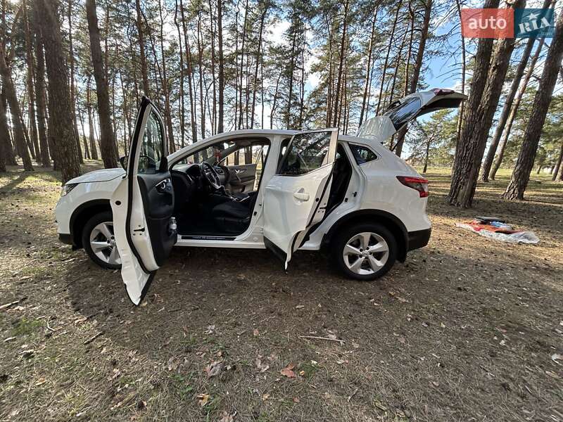Внедорожник / Кроссовер Nissan Qashqai 2018 в Киеве