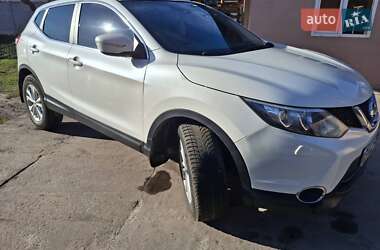Внедорожник / Кроссовер Nissan Qashqai 2014 в 