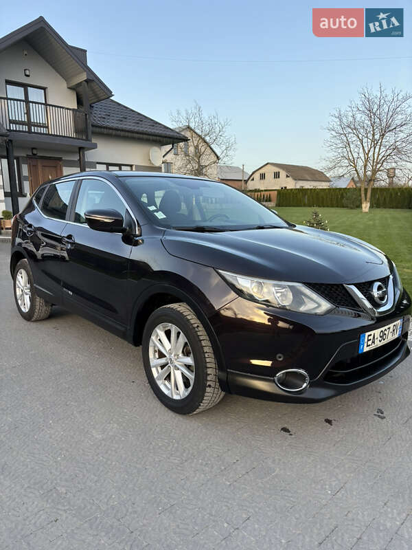 Внедорожник / Кроссовер Nissan Qashqai 2014 в 