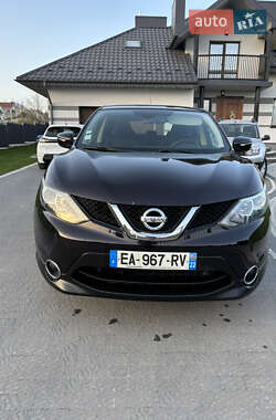 Внедорожник / Кроссовер Nissan Qashqai 2014 в 