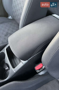 Внедорожник / Кроссовер Nissan Qashqai 2014 в 