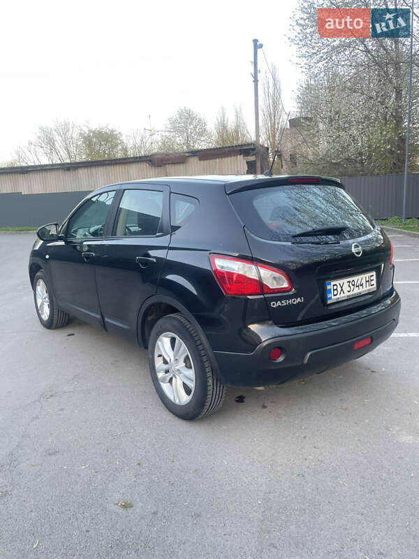 Внедорожник / Кроссовер Nissan Qashqai 2011 в Каменец-Подольском