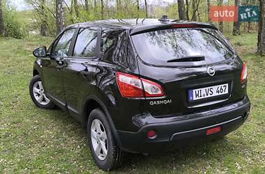 Внедорожник / Кроссовер Nissan Qashqai 2013 в 