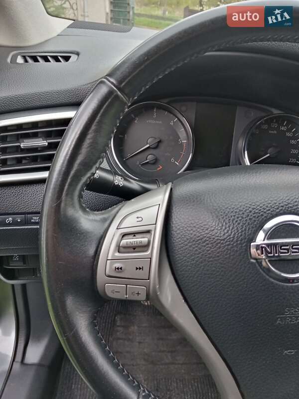 Внедорожник / Кроссовер Nissan Qashqai 2014 в Ивано-Франковске